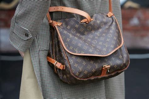 A Guide to Discontinued Louis Vuitton Handbags